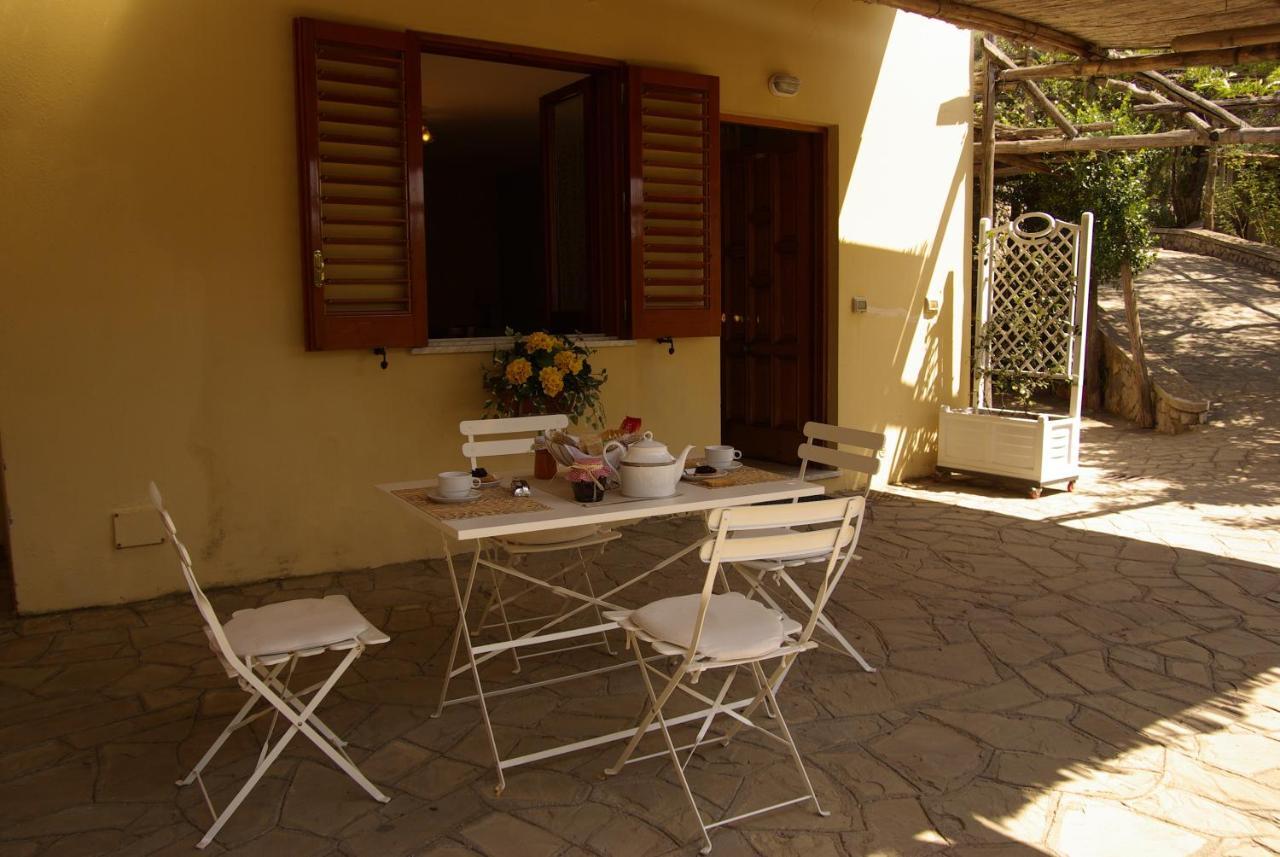 Villa Romantica Massa Lubrense Eksteriør billede